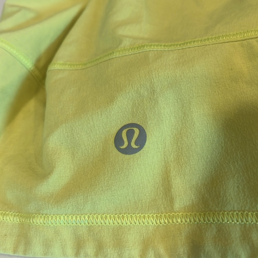 Lulu Lemon Skort Lime Green - Picture 8 of 9